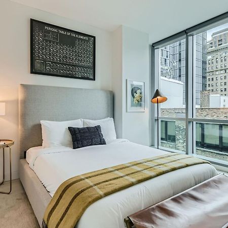 Sentral Michigan Avenue Aparthotel Chicago Room photo A bedroom