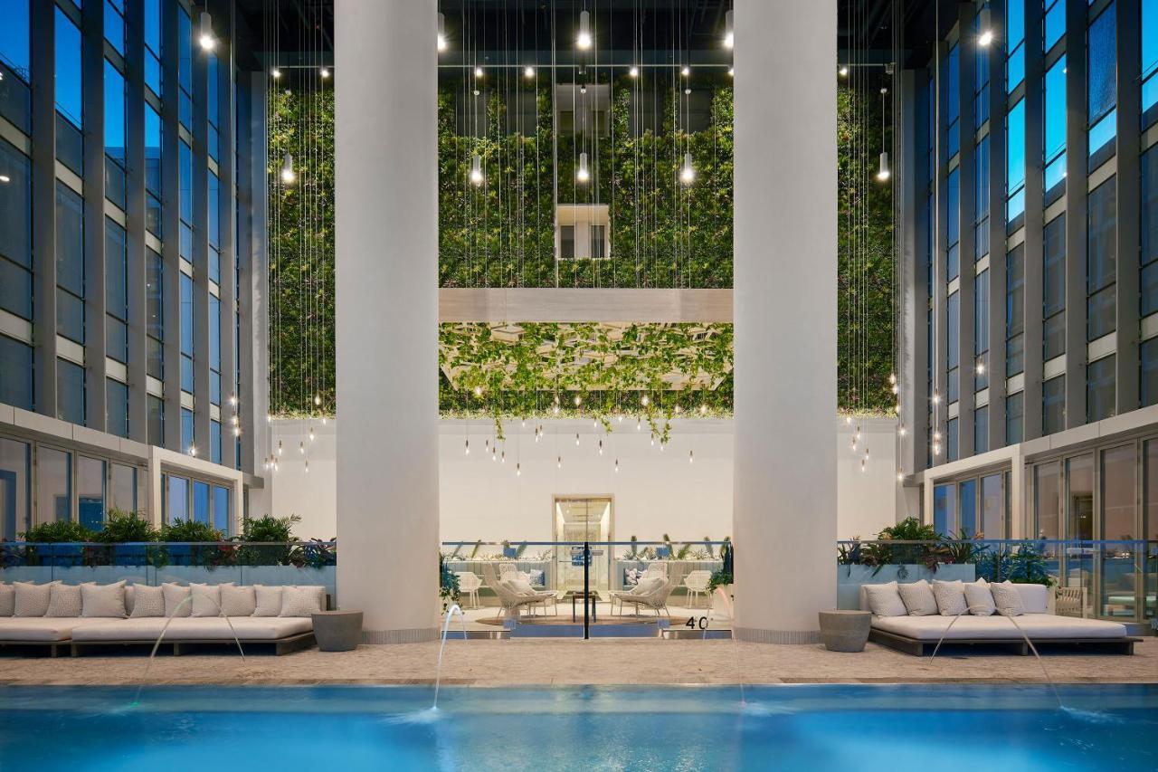 Sentral Michigan Avenue Aparthotel Chicago Exterior photo The pool at the Ritz-Carlton, Melbourne