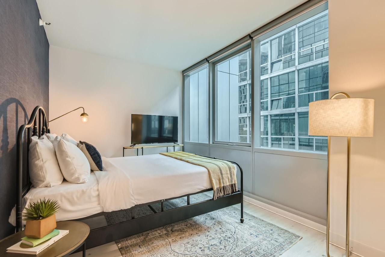 Sentral Michigan Avenue Aparthotel Chicago Room photo