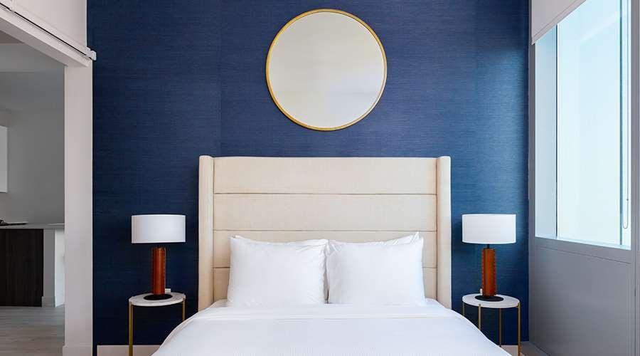 Sentral Michigan Avenue Aparthotel Chicago Room photo A bedroom at the Hotel Zags